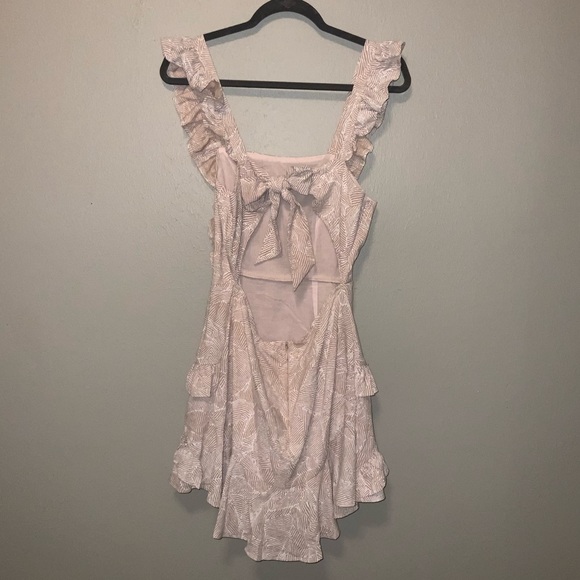 Back tie dress - Picture 5 of 8